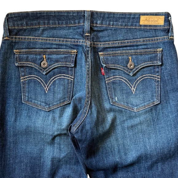 Levi’s 545 Low Boot Cut Jean Dark Blue Distressed Feathering Flap Pocket 10M/32L - Picture 9 of 16